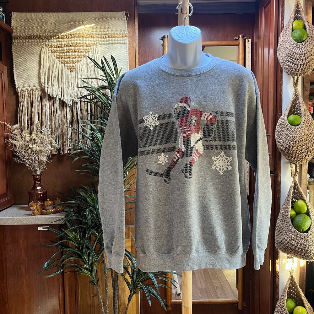 Vancouver Giants Hockey Sweatshirt L WHL Santa Slapshot Christmas Crewneck Gray